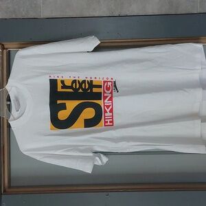 LA Gear Tee Shirt One Size. Unisex NWOT  BUY ONE GET ONE Free